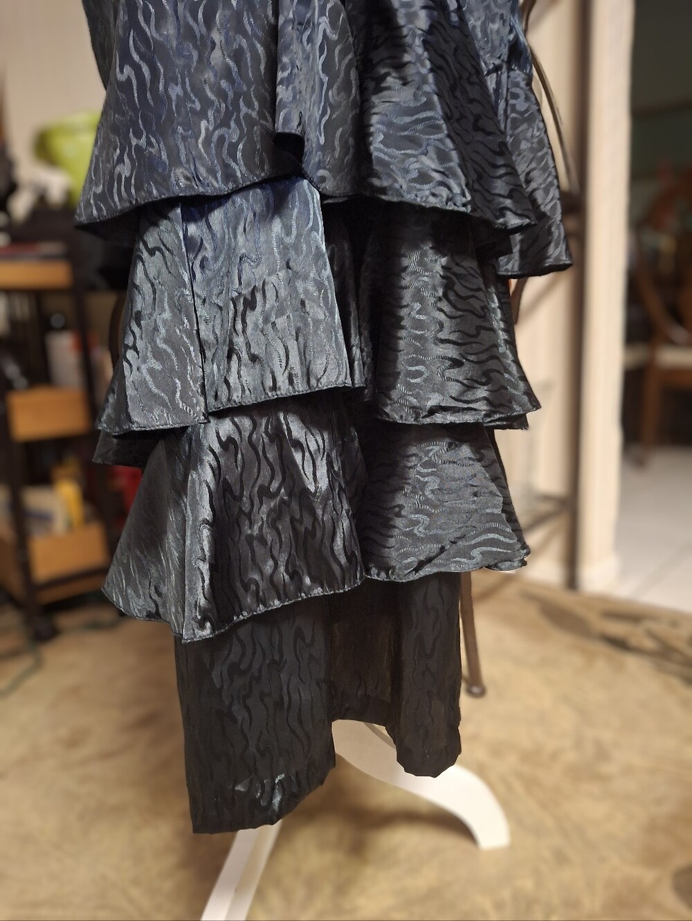 Vintage 1980s Christie Black Relaxed Buttoned Tiered Ruffle Maxi Dress Size 18 - Picture 10 of 15